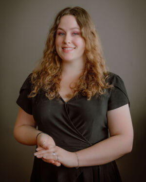 Summer- Front Desk Coordinator Beachside